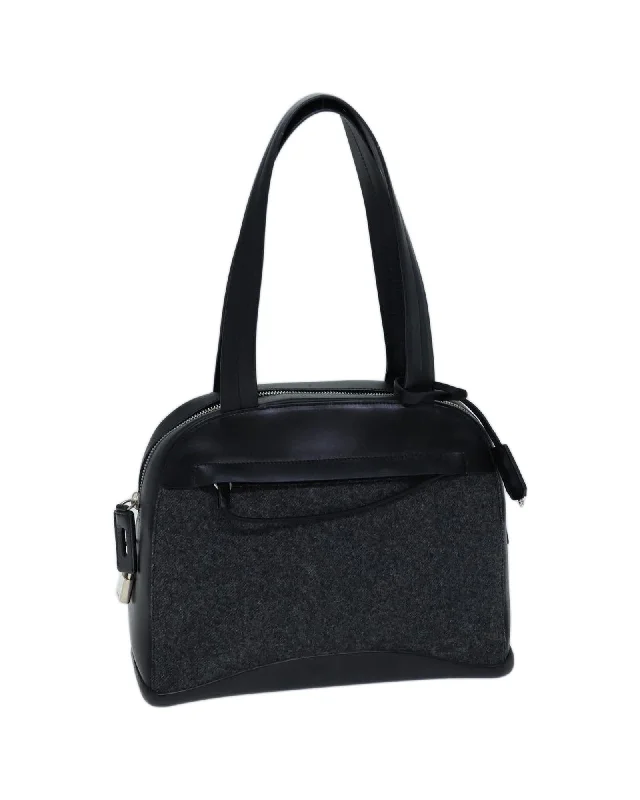 Best tote bags with padded interiors for carrying tech gadgets like laptops-Gray Wool Shoulder Bag with Padlock and Key