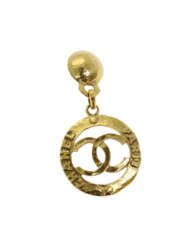 Best tote bags with bold logo designs for a trendy and branded look-Gold Metal CC Earring by Chanel