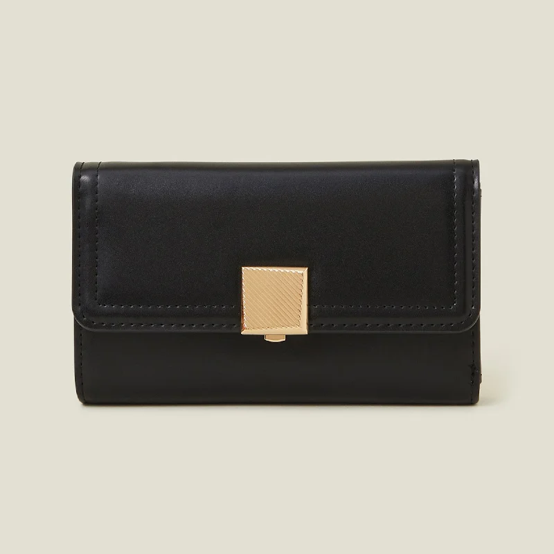 Handle bags with durable hemp for sustainability -Accessorize London Women's Black Square Push-Lock Wallet